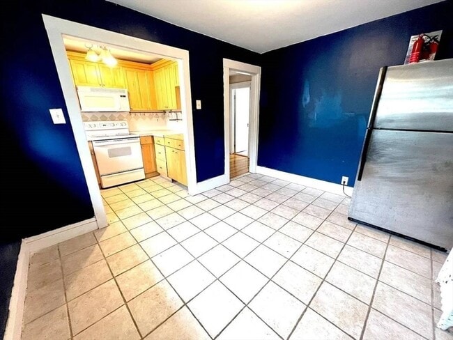Photo - 200 Maple St