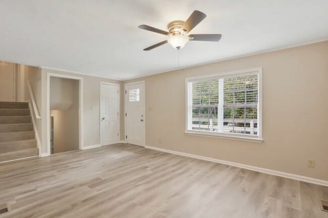 Photo - 3273 Newcastle Way SW Unidad 1