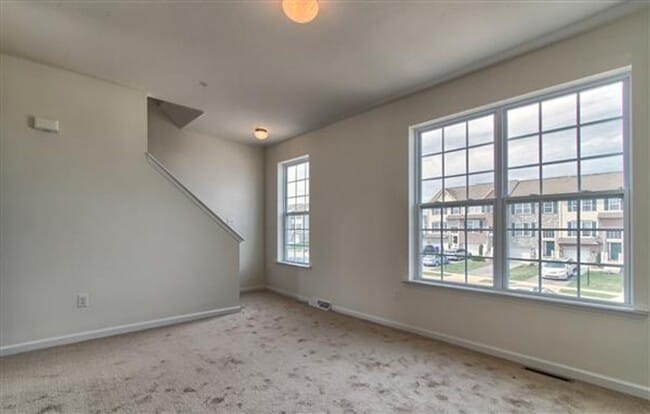 Photo - Coming Soon! Spacious 3 Bedroom, 2.5 Bath ...