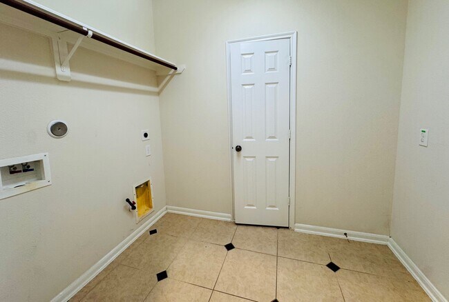 Photo - 26123 Ginger Gables Ln