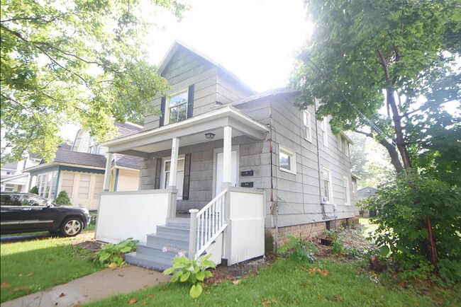 731 N Sycamore St Unit 731.5