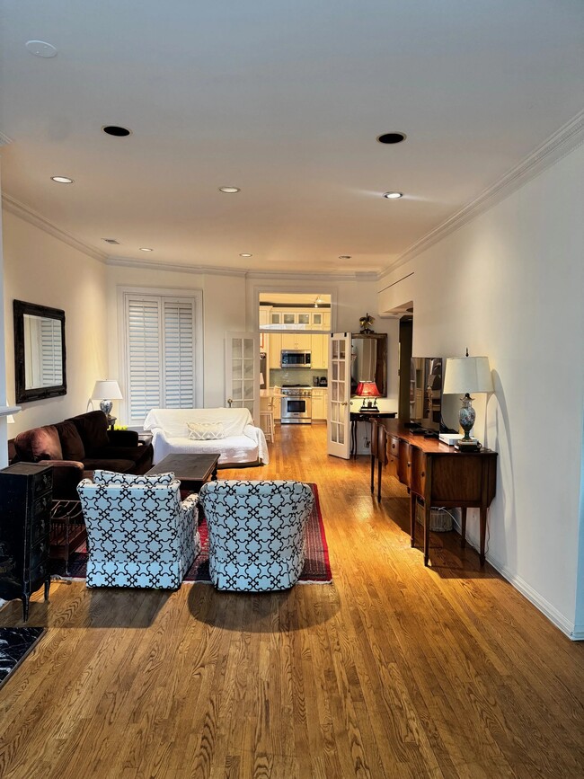 Photo - 1329 N Dearborn St Unit GoldcoastGreystone3