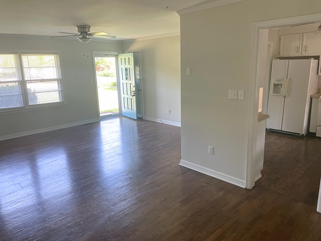 Photo - 224 Wood Dale Dr