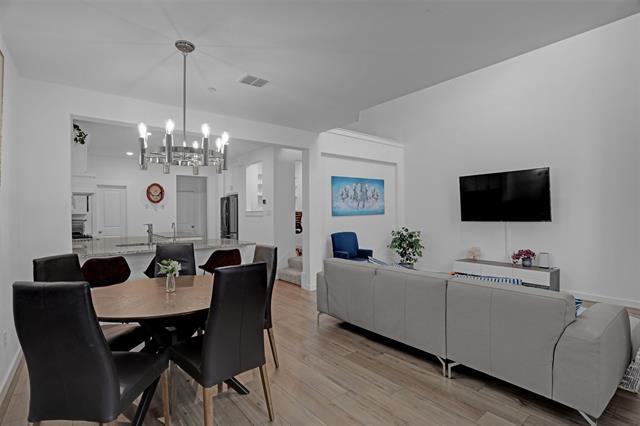 Photo - 2720 Parkview Pl