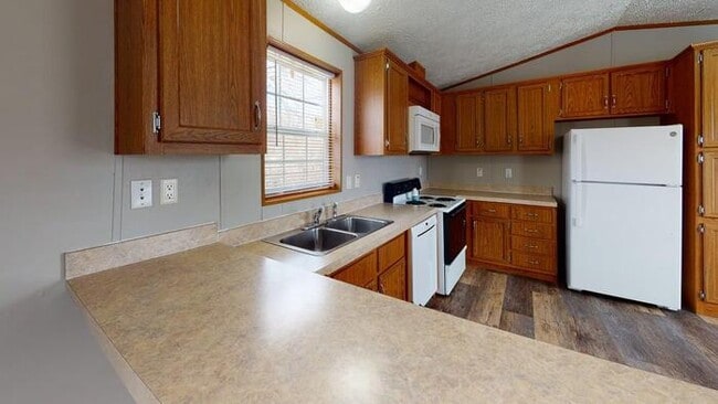 Photo - 339 Continental Ave