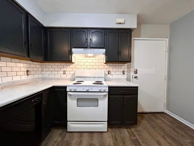 Photo - 2134 McKee Ave SW Unit 2