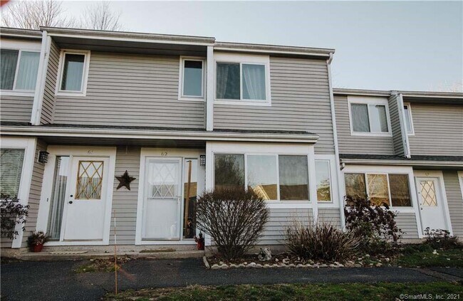 Photo - 62 Hilltop Dr Townhome