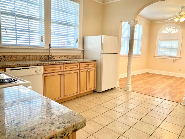 Photo - 2924 Republic St Unidad 2926