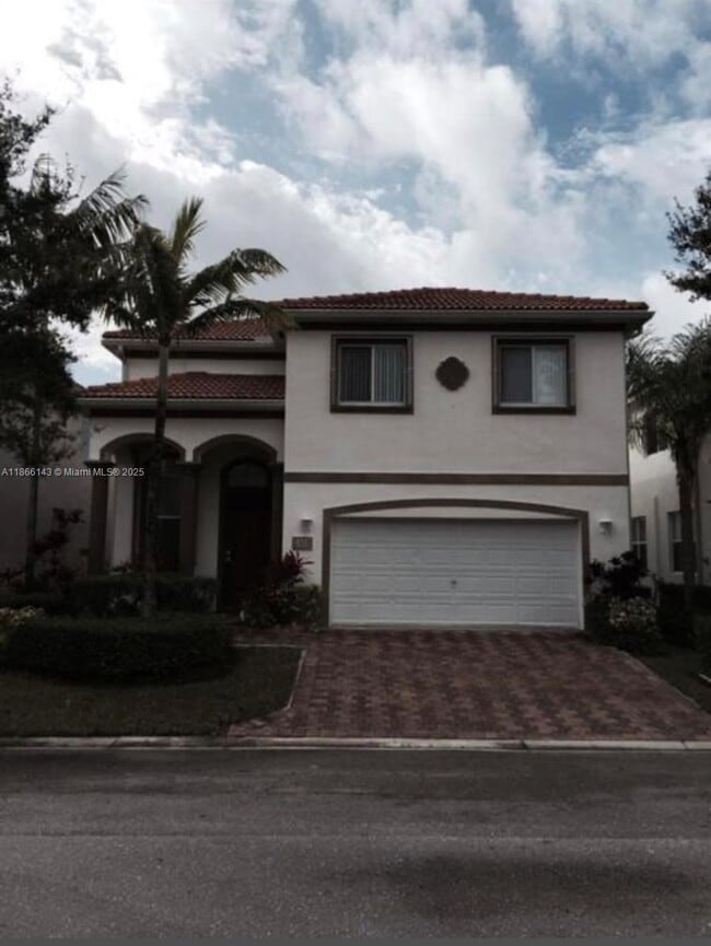 Photo - 1309 Alicante Ct House
