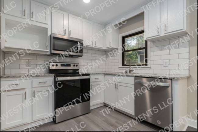 800 Tilden Rd
