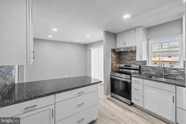 Photo - 743 St Michaels Dr