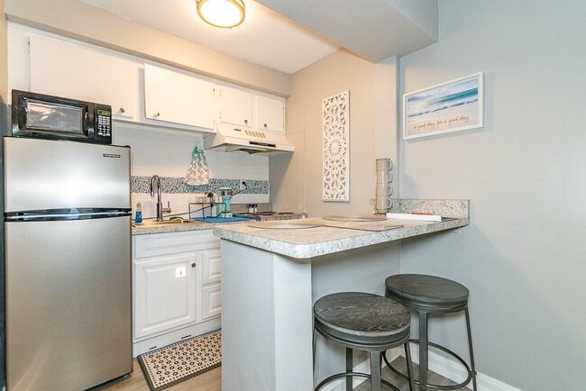 201 3rd St Unit 3
