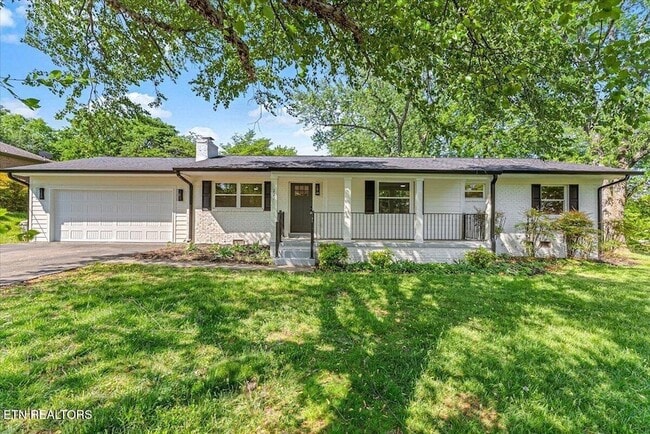 Building Photo - 221 Medford Rd