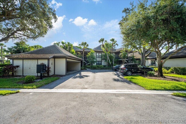 Building Photo - 13307 Polo Club Rd Unit C106