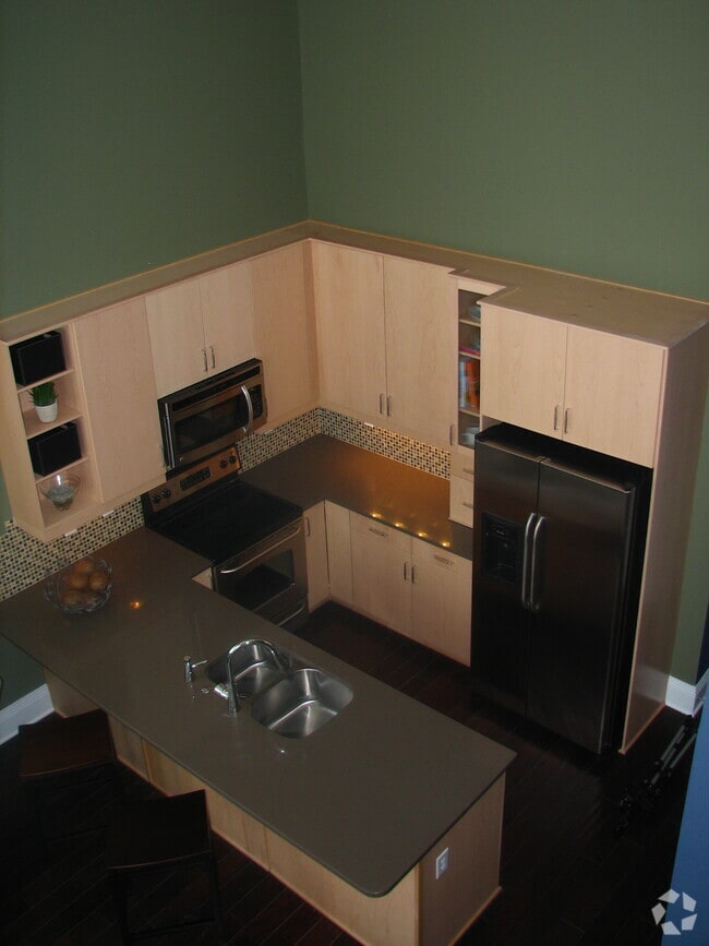 Building Photo - 619 N 4th St Unit 1 Bedroom Loft Wilmington