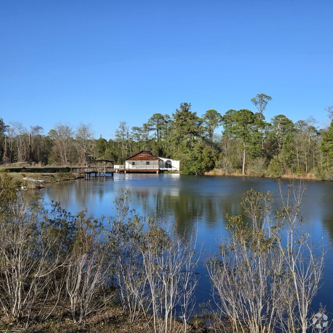 Building Photo - 2606 Beechwood Dr Rental