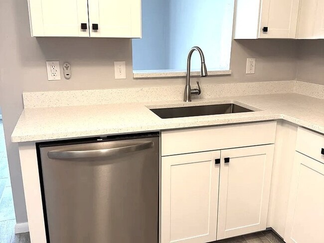 Photo - FIRST MONTH RENT FREE@! Immaculate 55+ Condo with Views of Golf Course in N. Ft. Myers