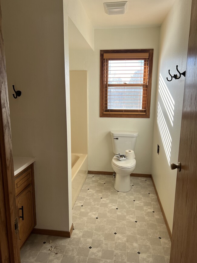 Photo - 225 Gertrude St