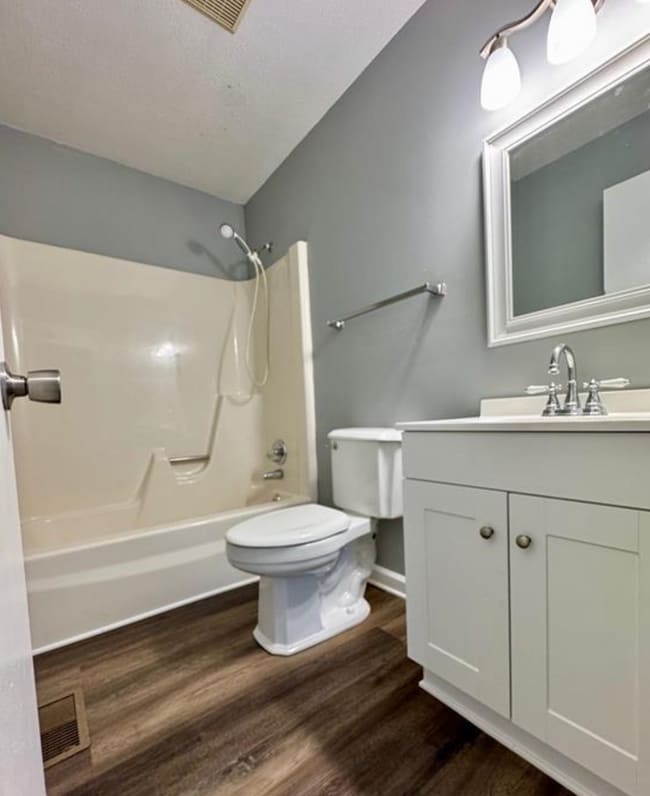 Photo - 3 bed & 2 bath home - $400 off first months rent!