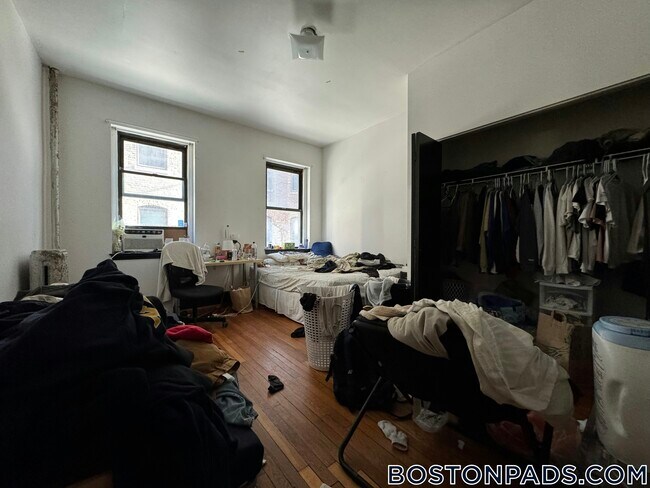 Photo - 1254 Commonwealth Ave Unidad 3