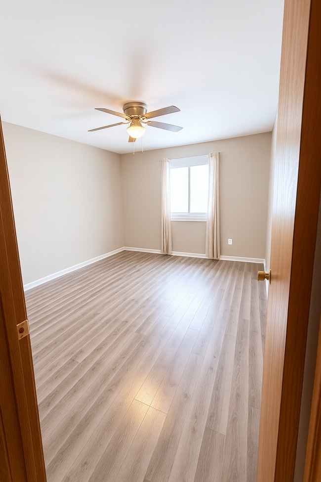 Photo - 470 Echo Ln Unit C