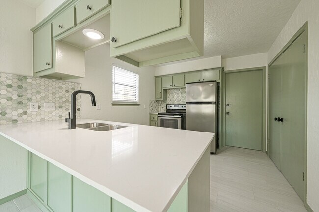 Photo - 1626 NW 45th St