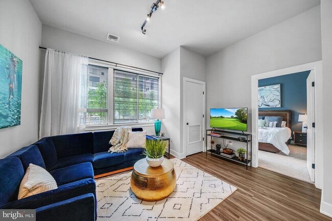 Photo - 117 S Broad St Unidad 1B-406