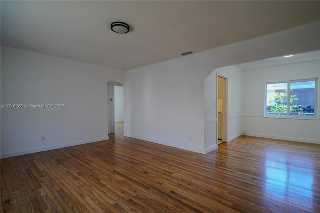 Photo - 1520 SW 22nd Terrace Apartamento Unidad A