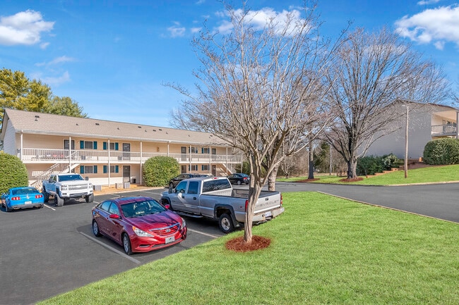Photo - Signal Hill Apartments and Townhomes