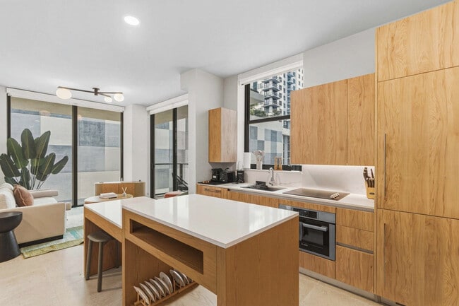 Photo - 11 NE 6th St Unidad SI FL6-ID1471176P