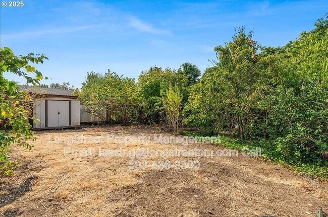 Photo - 2915 NE Fremont Dr