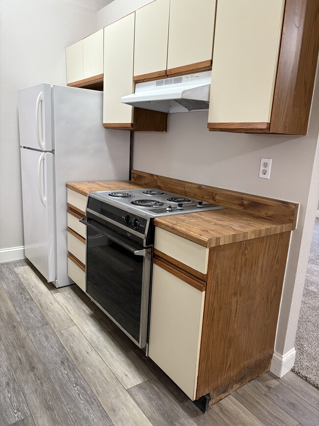 Photo - 824 Hardy Springs Cir Unit C