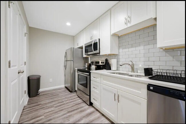 Photo - Crabtree Creek Place