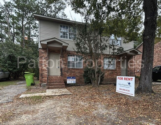 Building Photo - 13-14 Ashleys Place - Outside CoC - R19205... Unit 14
