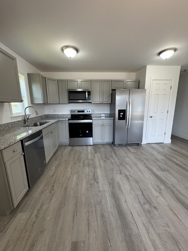 Photo - "Charming 3-Bedroom Retreat in Mars Hill: ...