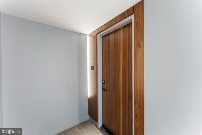 Photo - 1300 4th St SE Unit 902