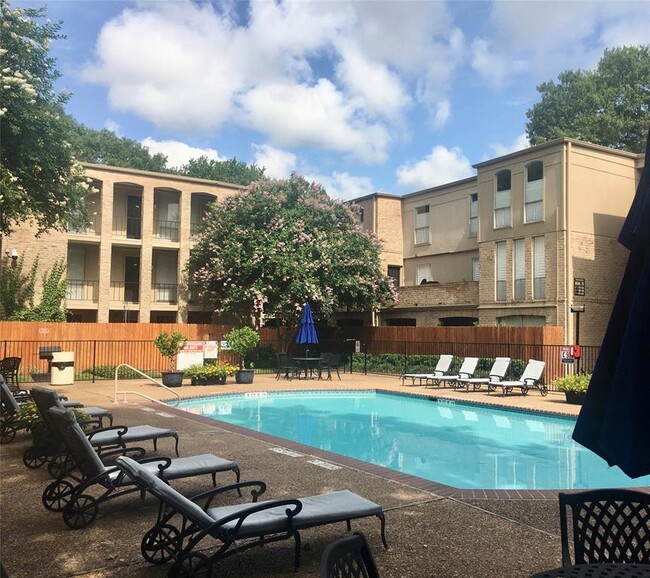 Photo - 4629 Wild Indigo St Condo Unit 584