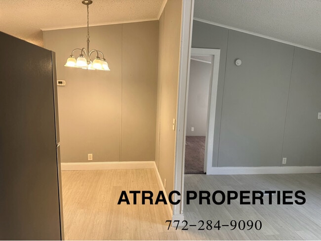 Photo - 608 NE Diana Terrace