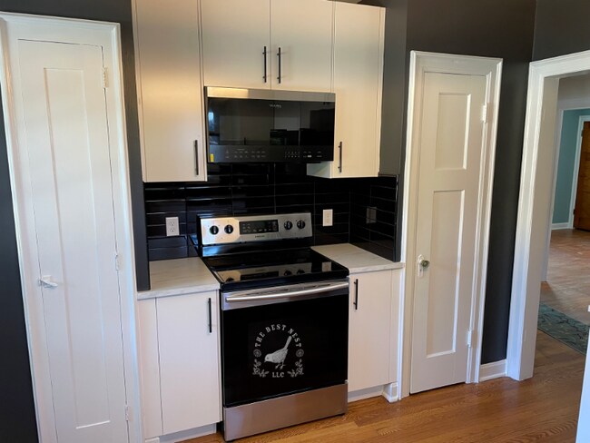 Photo - 1427 N Hawley Rd