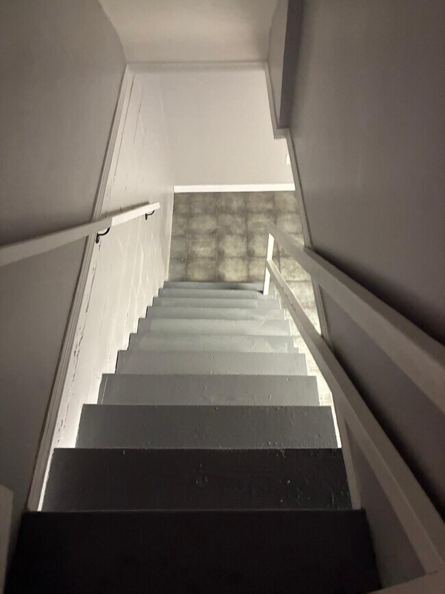 Photo - 4919 Schaub Ave