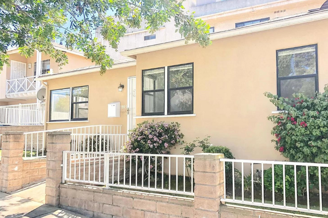 Photo - 1703 Selby Ave Townhome
