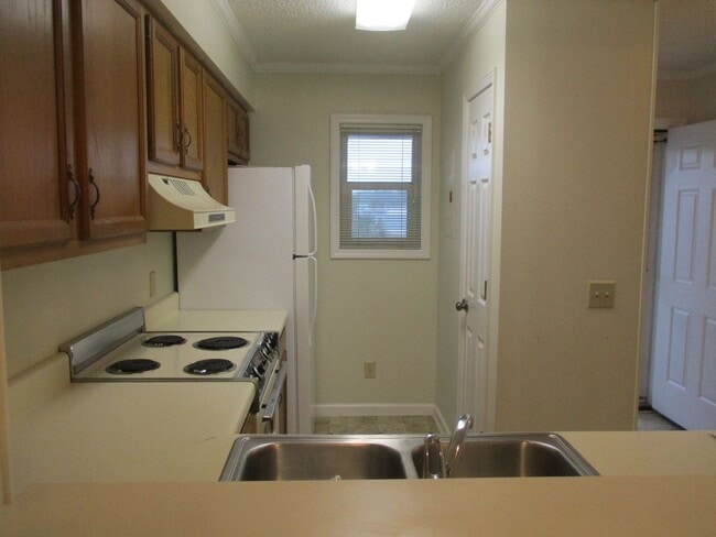 Photo - 650 Cedar Point Blvd