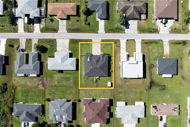 Building Photo - 4524 20th St SW