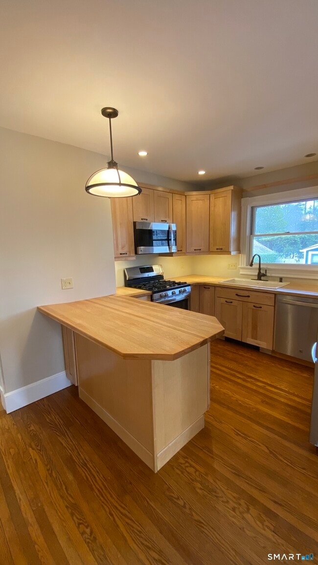 Photo - 86 Belleview Ave