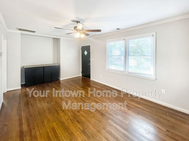 Photo - 1322 George W Brumley Way SE