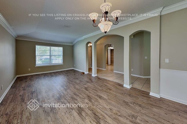 Photo - 1033 Dunstable Ln