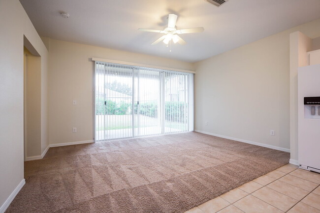 Photo - 6327 Bridgecrest Dr