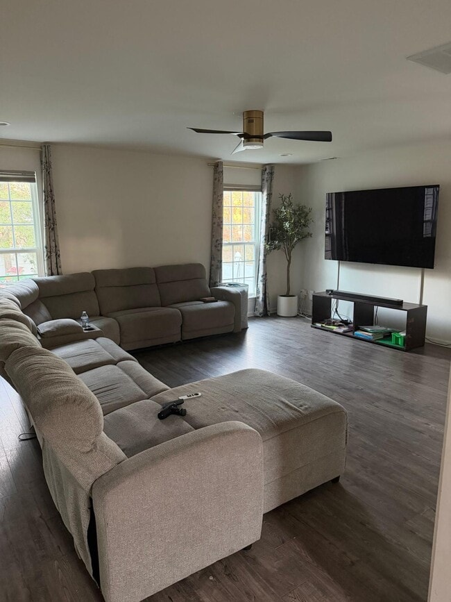 Photo - 106 Barbee Rd