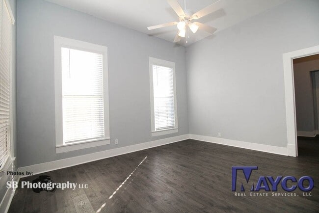 Building Photo - 3 bedroom 2 bath in Highland! Rental