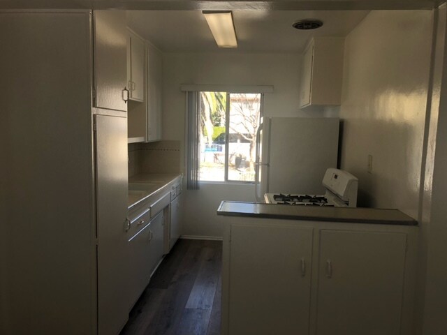 Photo - 7520 Romaine St